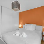 Appartamento Bright With Parking And Wifi *