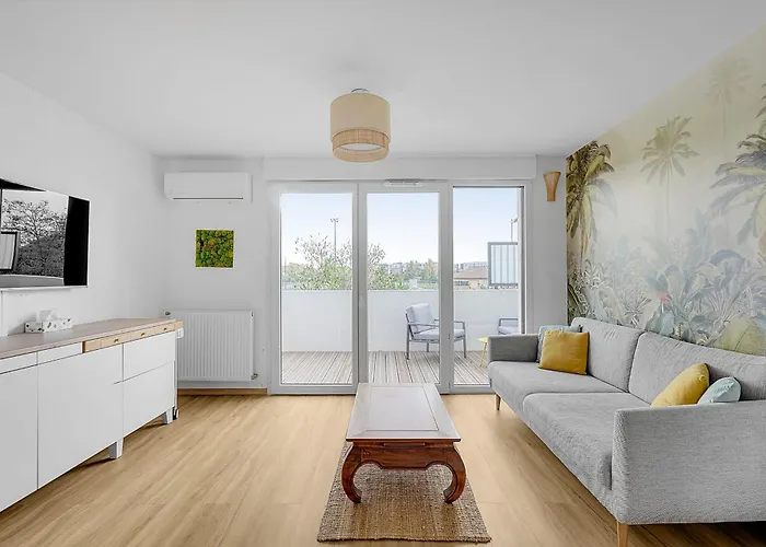 Bright With Parking And Wifi 公寓